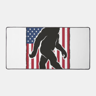 Vintage-amerikanische-Flagge-Bigfoot-Silhouette-Ve Schreibtischunterlage
