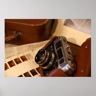 Vintage Analogkamera in Lederbraun Poster