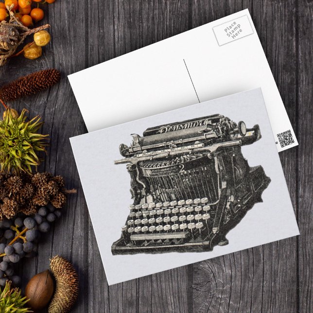 Vintage antike schwarze altmodische Schreibmaschin Postkarte (Vintage manual black and white typewriter illustrations on light grey postcard.)
