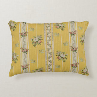 Vintage Antique Wallpaper Design Accent Pillow Dekokissen