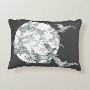 Vintage Art Nouveau Vogelschwarm mit Vollmond Zierkissen