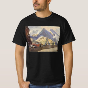 Vintage-Auto auf einer Bergstraße im Winter mit Sc T-Shirt