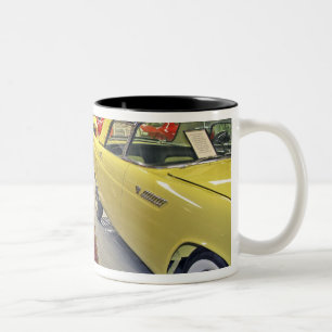 Vintage-Autos im Tallahassee Automobile Museum Zweifarbige Tasse