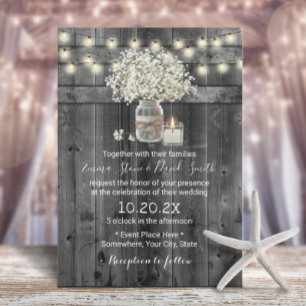 Vintage-Babys-Breath-Blumen in Glasvase Scheunenho Einladung