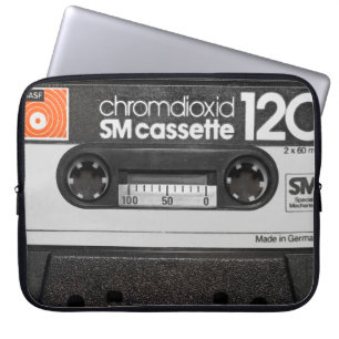 Vintage BASF-Kassette: Sammlerelement Laptopschutzhülle