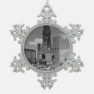 Vintage Berliner Kaiser-Wilhelm-Gedächtniskirche Schneeflocken Zinn-Ornament