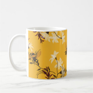 Vintage Biene und Schmetterling: Stickereikunst Kaffeetasse