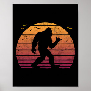 Vintage Bigfoot Surfen Strandurlaub Retro Surfen Poster