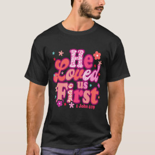 Vintage-Blumen Er liebte uns zuerst Shirt Floral V