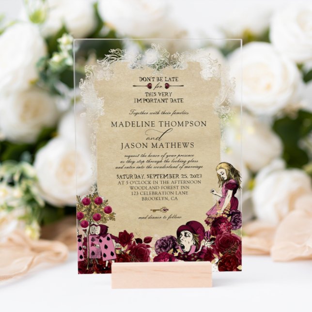 Vintage Burgundy Gold Alice im Wunderland Hochzeit Acryleinladungen (Von Creator hochgeladen)