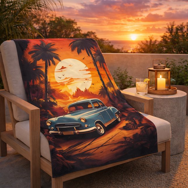 Vintage Car Sunset - Geschenk für Autoverliebhaber Sherpadecke (Von Creator hochgeladen)