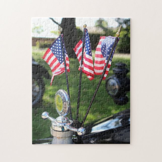 Vintage Car und das Puzzle der amerikanischen Flag (Vertikal)