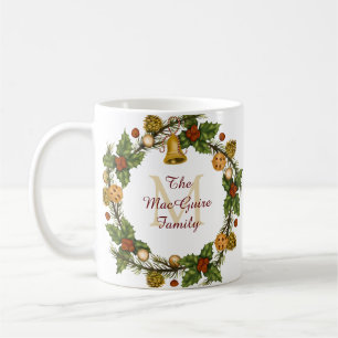 Vintage Christmas Wreath Monogram Initial Kaffeetasse