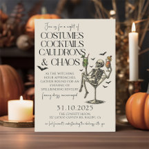Vintage Cocktails und Halloween-Party aus Kostüm