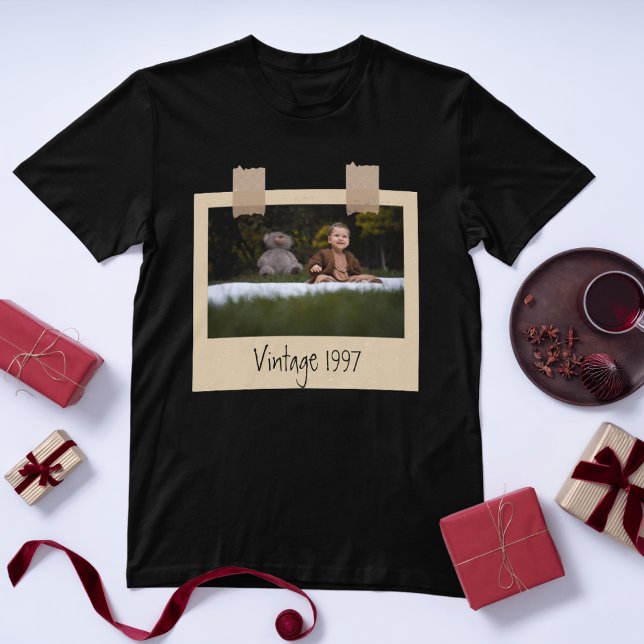 Vintage Custom Photo & Year Birthday Personalized T-Shirt (Von Creator hochgeladen)