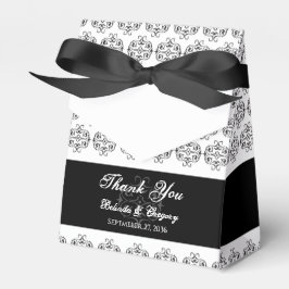 Vintage Damastensehung mit Schwarz-Weiß-Kalligrafi Geschenkschachtel