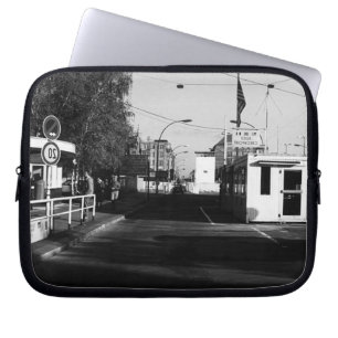 Vintage Deutschland Grenzposten Ost West Berlin Fa Laptopschutzhülle