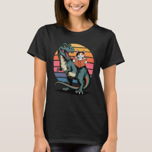 Vintage Dreifarbenkatze liest Buch und reitet auf T-Shirt