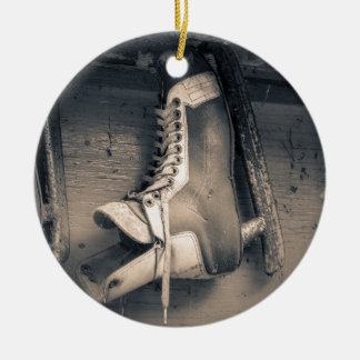 Vintage-Eishockeyschlittschuh Keramikornament