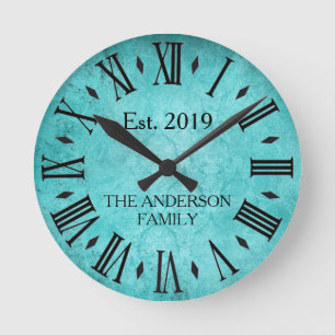 Vintage Elegant Family Name Roman Numeral Teal Runde Wanduhr