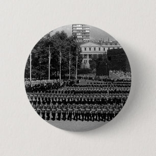 Vintage England Garde marschiert im langsamen Zeit Button