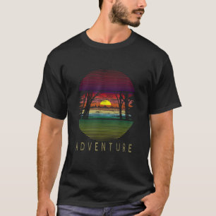Vintage Erlebnisreise in die Natur Unterwegs im So T-Shirt