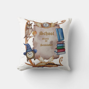 Vintage Eule für die Rückkehr in die Schule Kissen