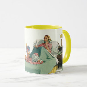 Vintage-Familie serviert Mutter das Frühstück im B Tasse