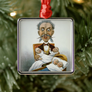 Vintage Familie, Vater mit Babys und Poker Hand Ornament Aus Metall