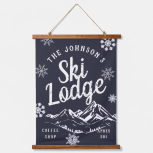 Vintage-Feiertags-Ski-Lodge-Familie Wandteppich Mit Holzrahmen