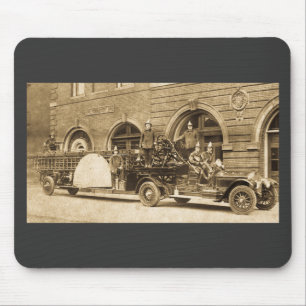 Vintage-Feuerwehr-Leiterwagen aus den 1920er Jahre Mousepad