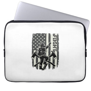 Vintage-Feuerwehrmann-Flagge-Kampf-Shirt-Design_1 Laptopschutzhülle