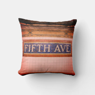 Vintage-Fifth-Avenue-Schild - Manhattan, NYC Kissen