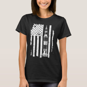 Vintage-Flagge Apollo 11 Saturn V Rakete Weltraum  T-Shirt