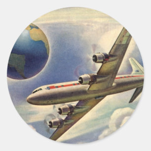 Vintage-Flugzeug fliegt um die Welt in Wolken Runder Aufkleber