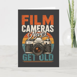 Vintage-Fotografie-Filmkameras-veralten-nie-T-Shir Karte