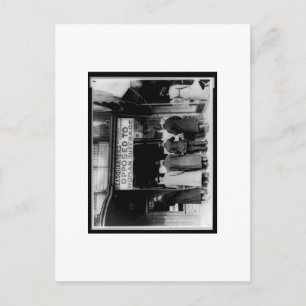 Vintage Fotografie gegen weibliche Unterleibpos Postkarte