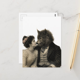 Vintage-Frau und verliebter Werwolf Postkarte