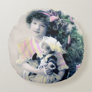 Vintage Frohe Weihnachten mit Mädchen und Puppe Rundes Kissen