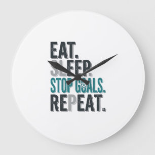 Vintage Fußball Torwart Eat Sleep Stop Tore Shirt_ Große Wanduhr