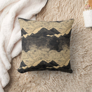 Vintage-Gebirgslandschaft mit Wolken (2) Kissen