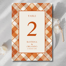 Vintage gedämpfte orange karierte Gingham-Hochzeit Tischnummer