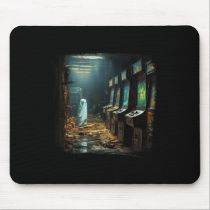 Vintage-Geist Halloween-Geist in einer verlassenen Mousepad