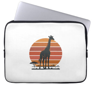 Vintage-Giraffe-Sonnenuntergang-Safari-Vektor-Shir Laptopschutzhülle