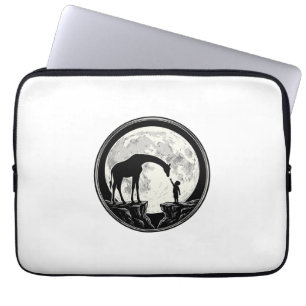 Vintage Giraffe und Kind Mond Silhouette Shirt_1 Laptopschutzhülle