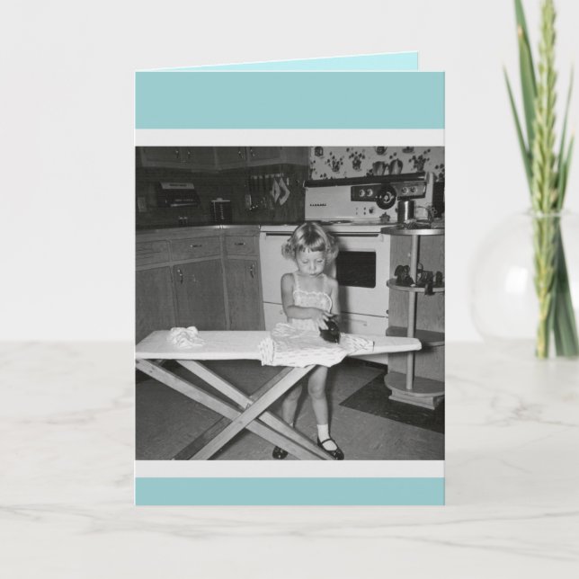 Vintage Girl Ironing Card der 50er Jahre Karte (Vorderseite)