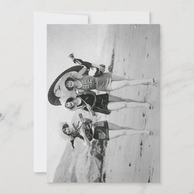 Vintage Girlfriends singen am Strand (Vorderseite)