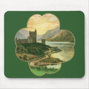 Vintage Glückskleeblatt mit irischer Burg Mousepad