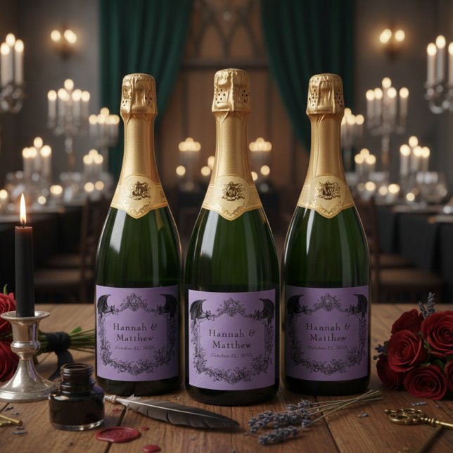 Vintage Gothic Black Toile Purple Bat Wedding (Von Creator hochgeladen)