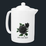 Vintage gotische schwarze Rose Personalisiert<br><div class="desc">Vintag gotische Teekanne mit schwarzen Rose.</div>